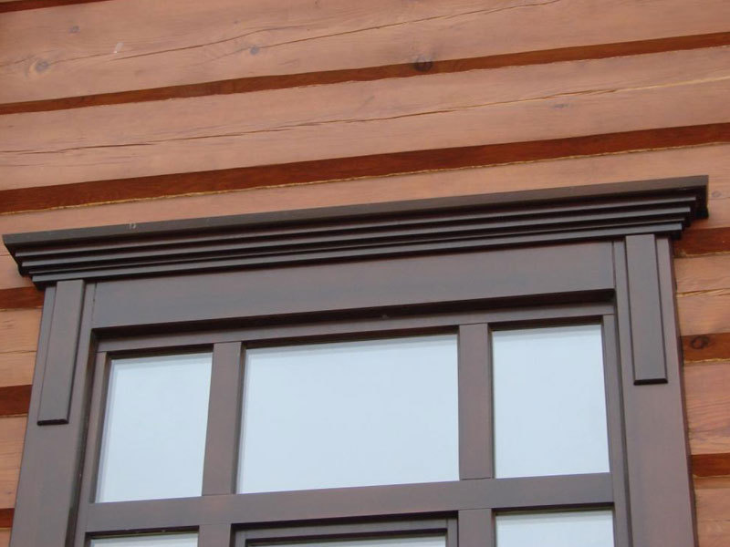 Описание деревянных наличников на окна различных по способу крепления