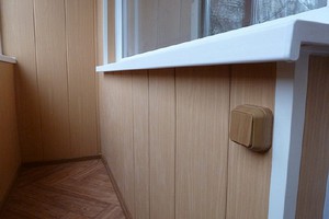 Перечень преимуществ сэндвич панелей для внутренней обшивки балкона