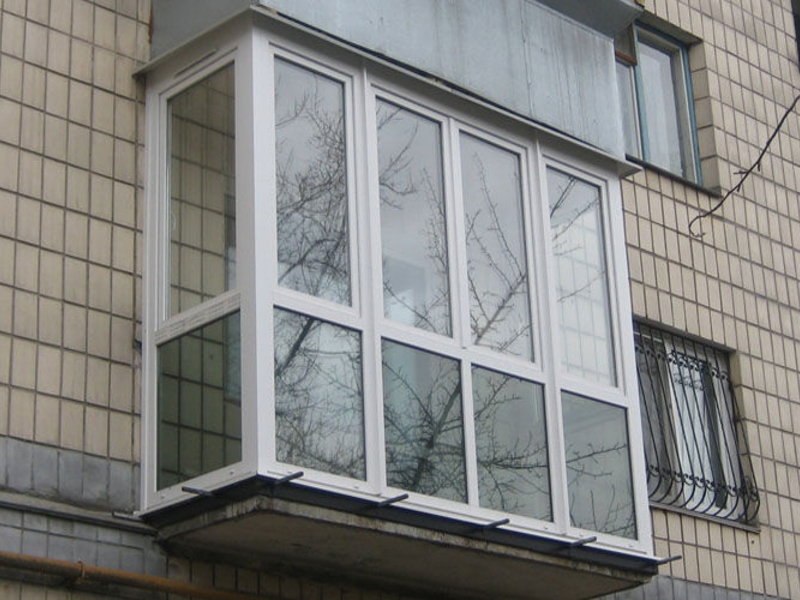 Материалы для застекления балкона